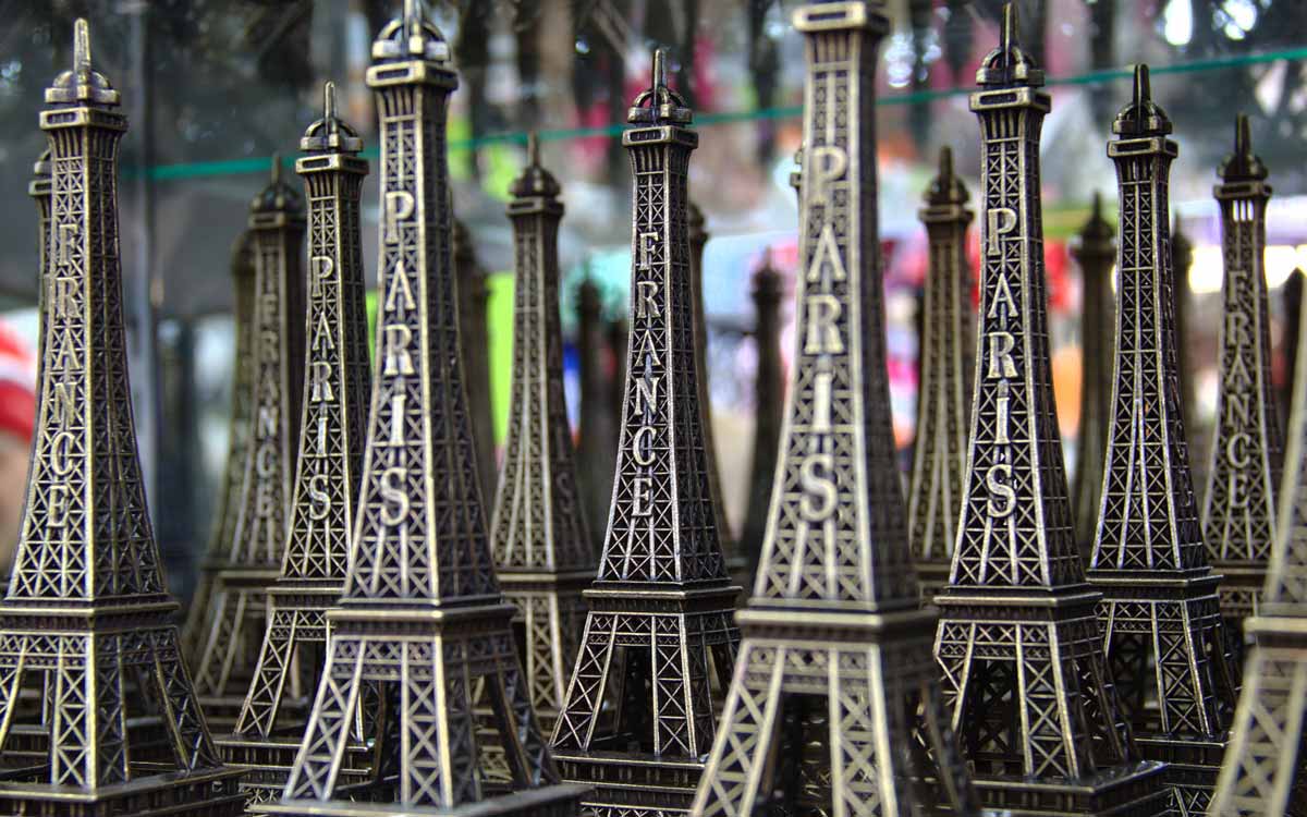 eiffel tower small models