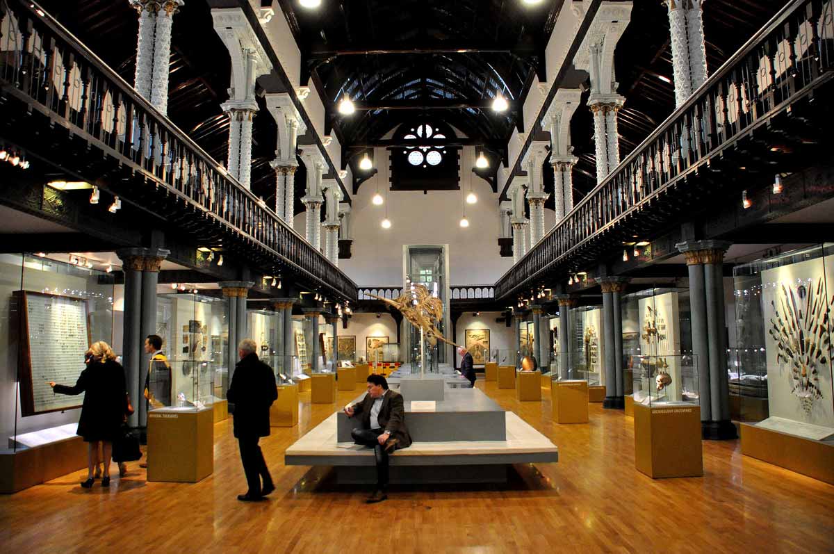 hunterian museum main hall