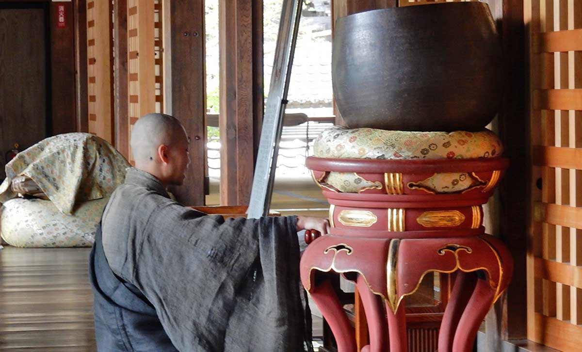 japanese monk chant