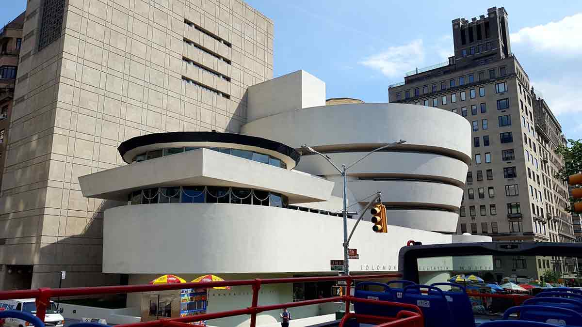 solomon r guggenheim museum