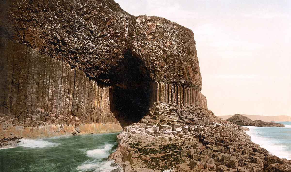 Staffa Fingals Cave