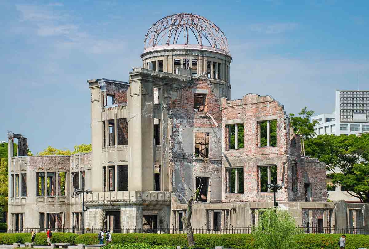 bombed building hiroshima peace memorial park