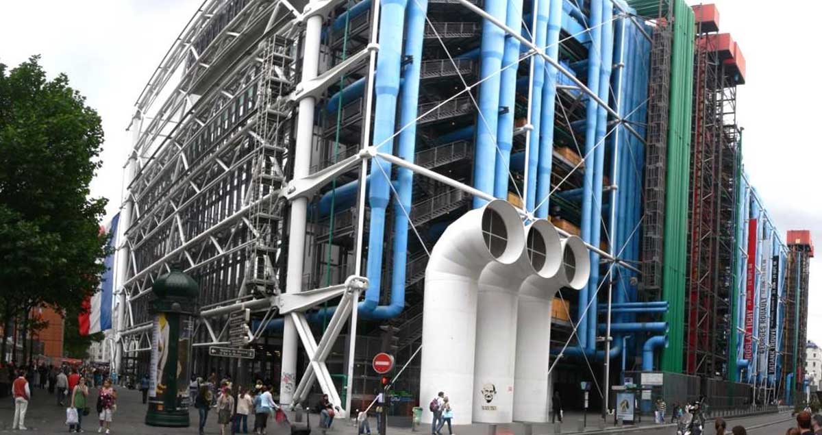 centre pompidou external structure pipes