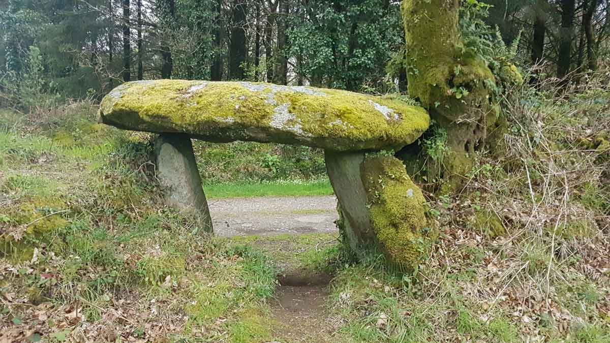 dolmen quinoualch france