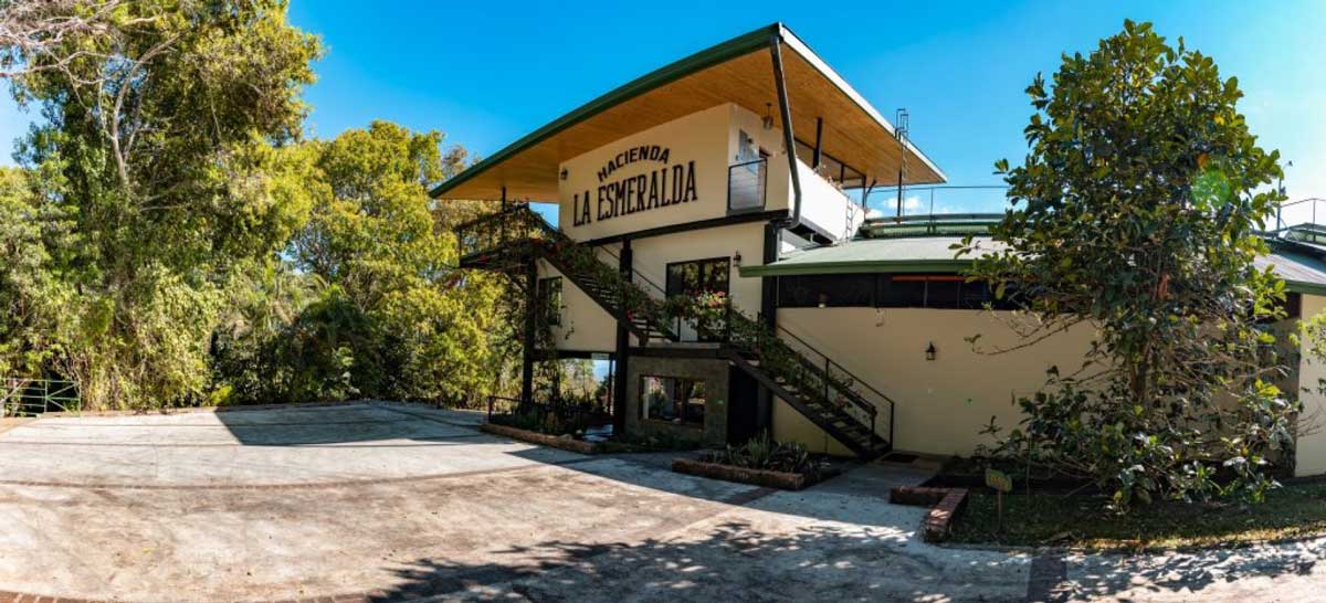 esmeralda jaramillo farm hacienda la esmeralda