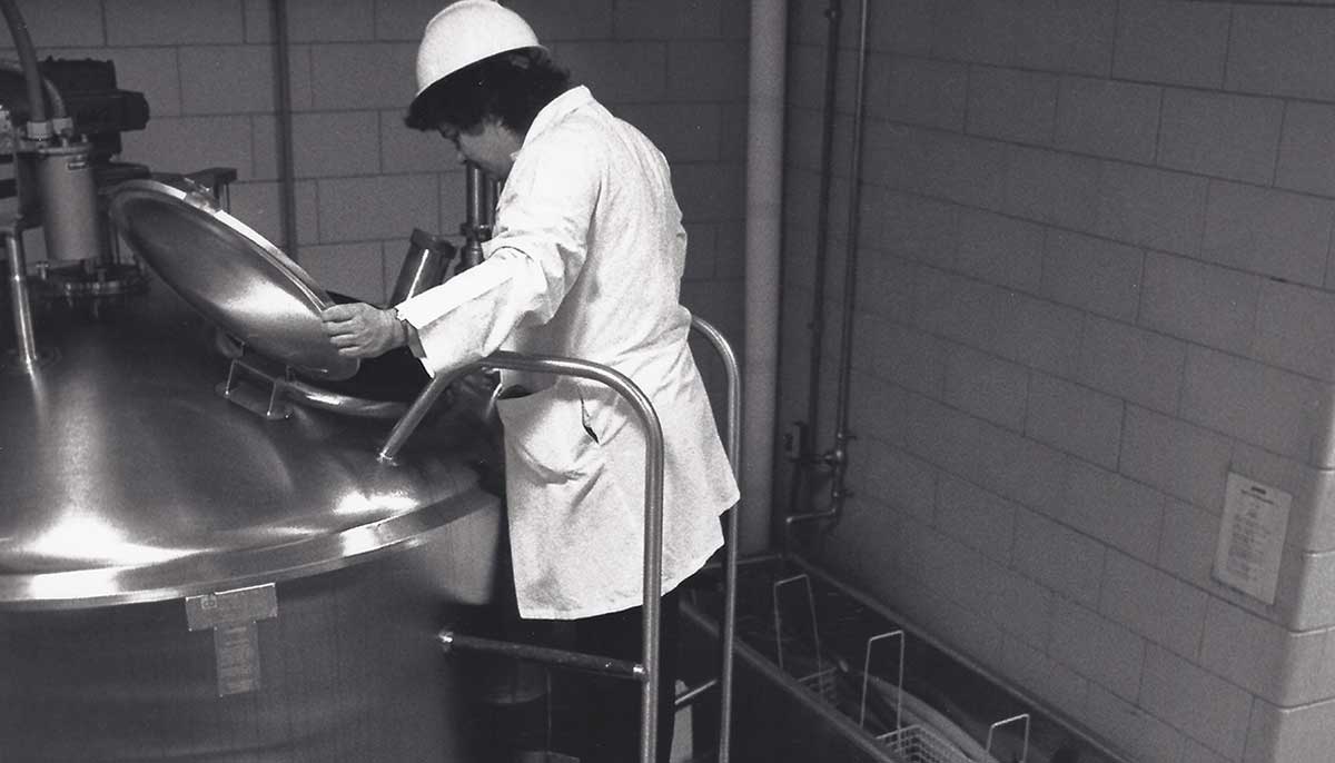 examine blending tank