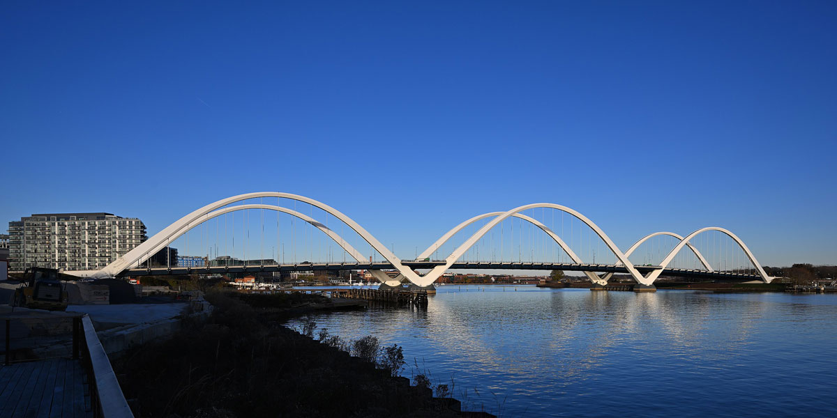 frederick douglass memorial bridge