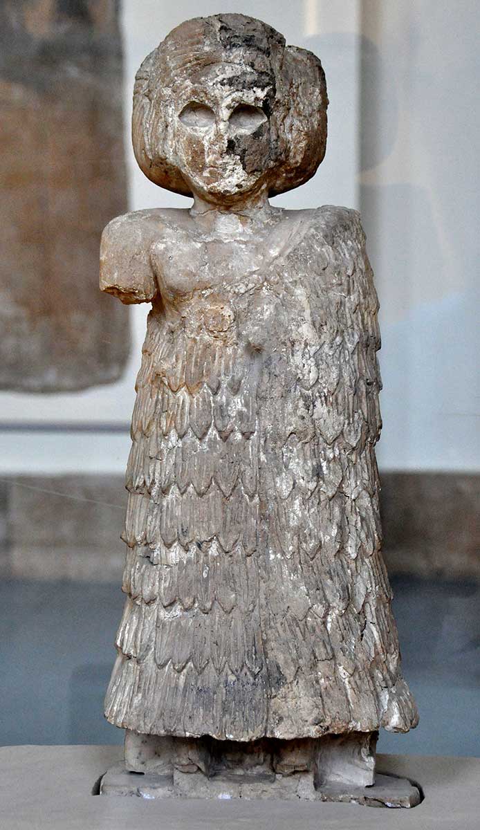 praying figure ishtar