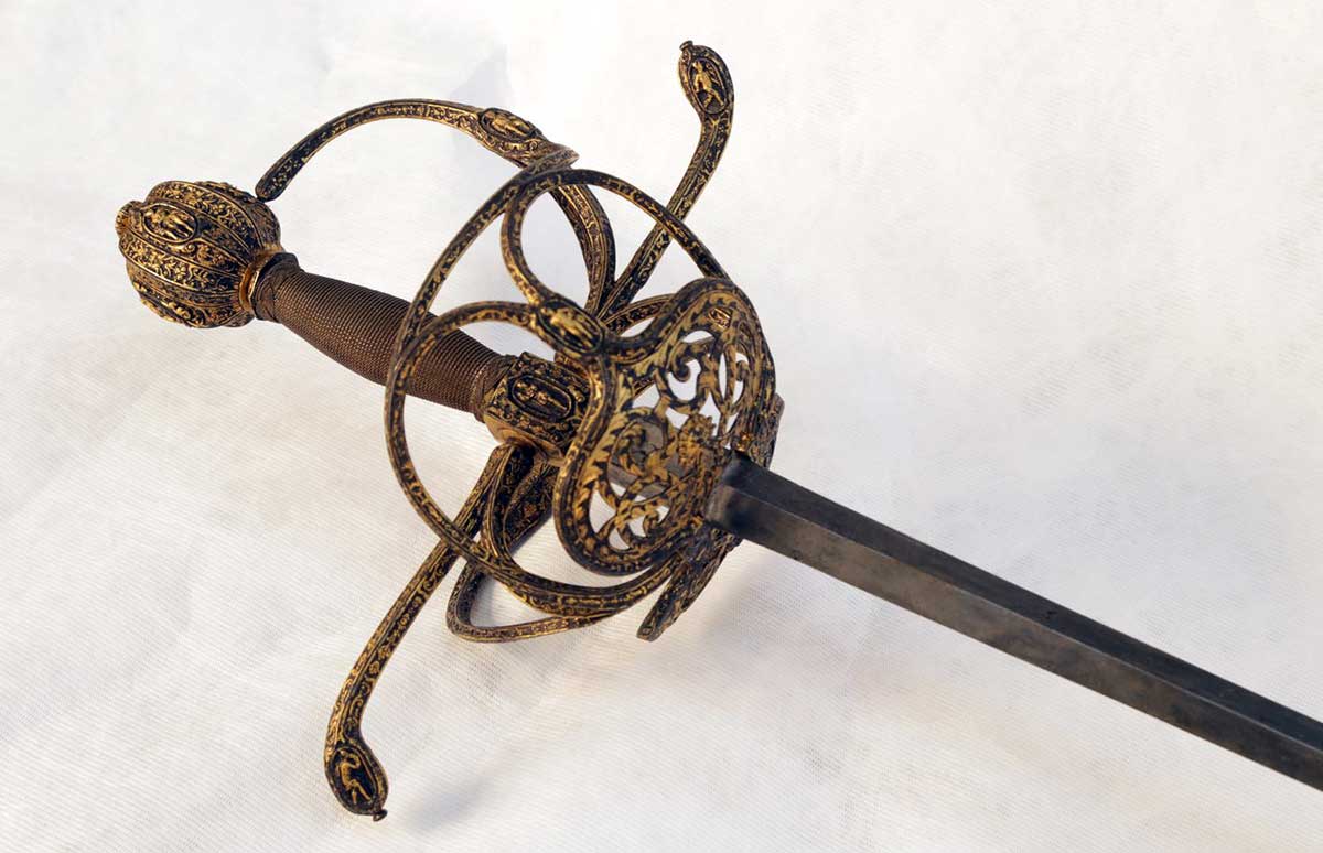 rubens sword rapier wikimedia commons