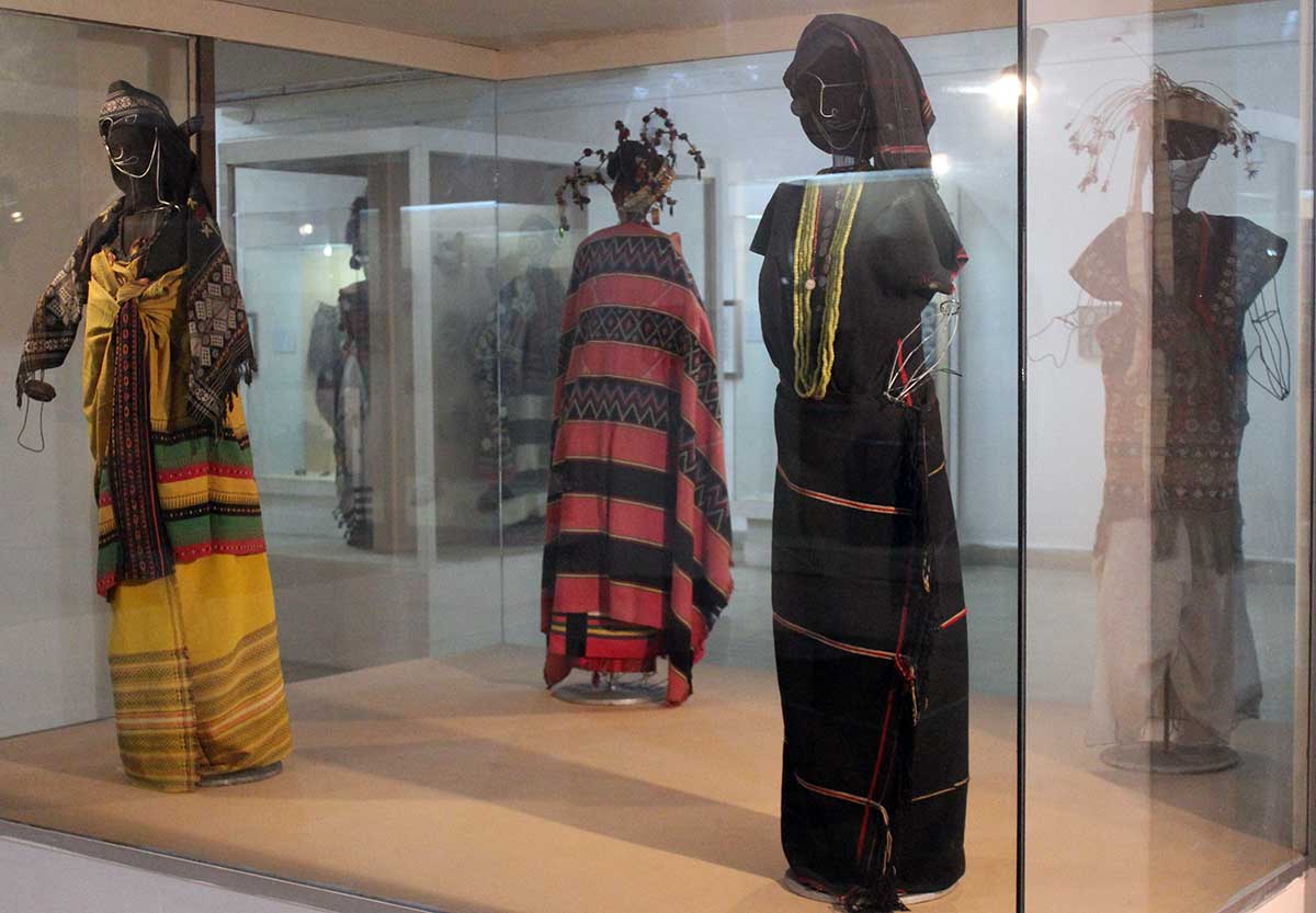 tribal dresses dispaly national museum new delhi