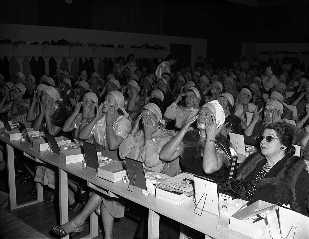 Cosmetic Class 1950
