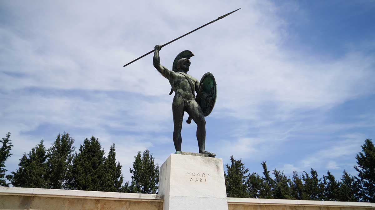 Leonidas statue