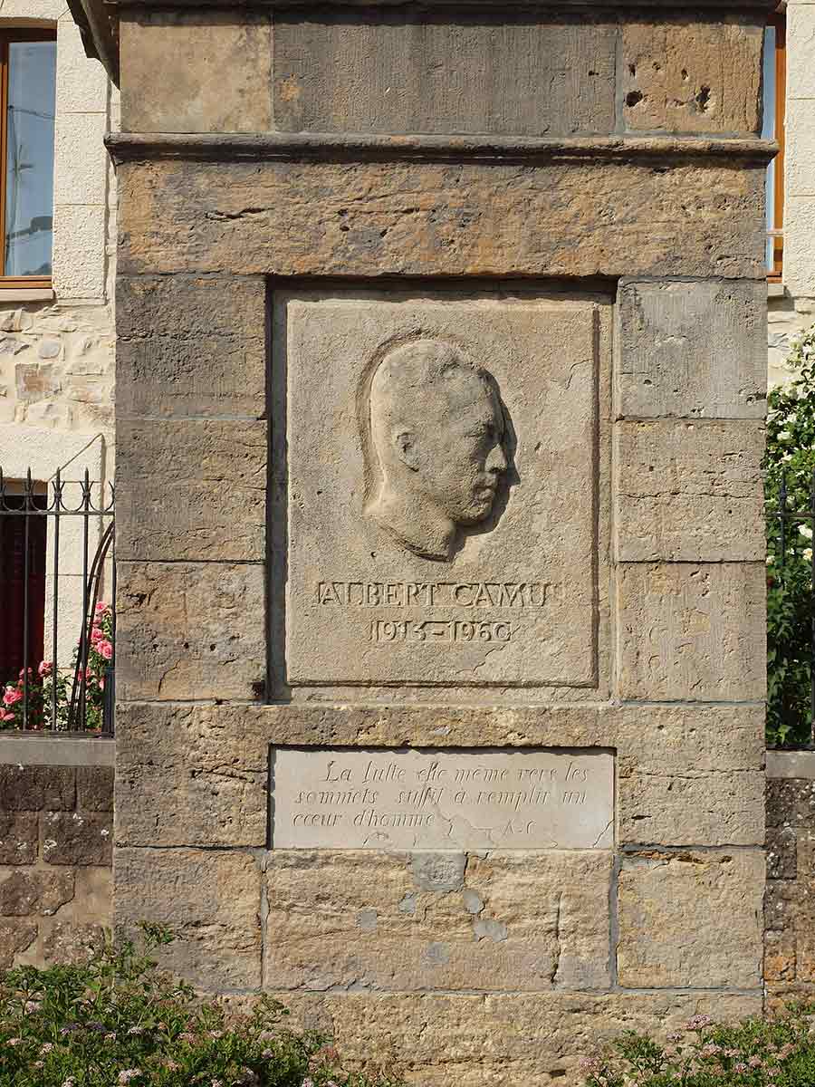 Memorial Camus Villeblevin