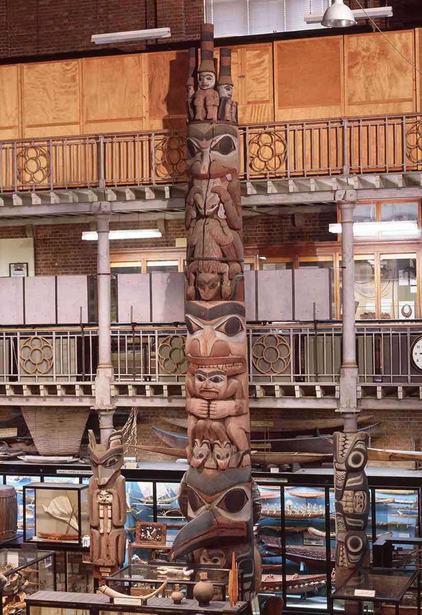 Totem Pole Pitt Rivers Museum