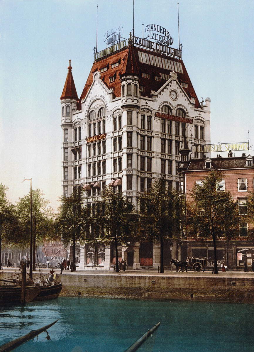 The Witte Huis Building, Rotterdam, 1900. Source: Wikimedia Commons