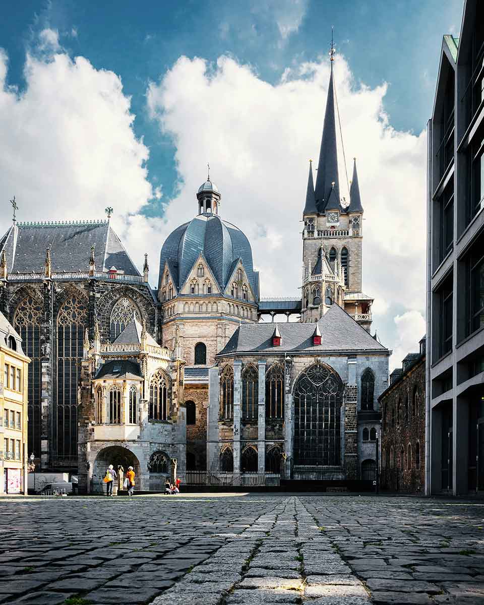 aachan cathedral