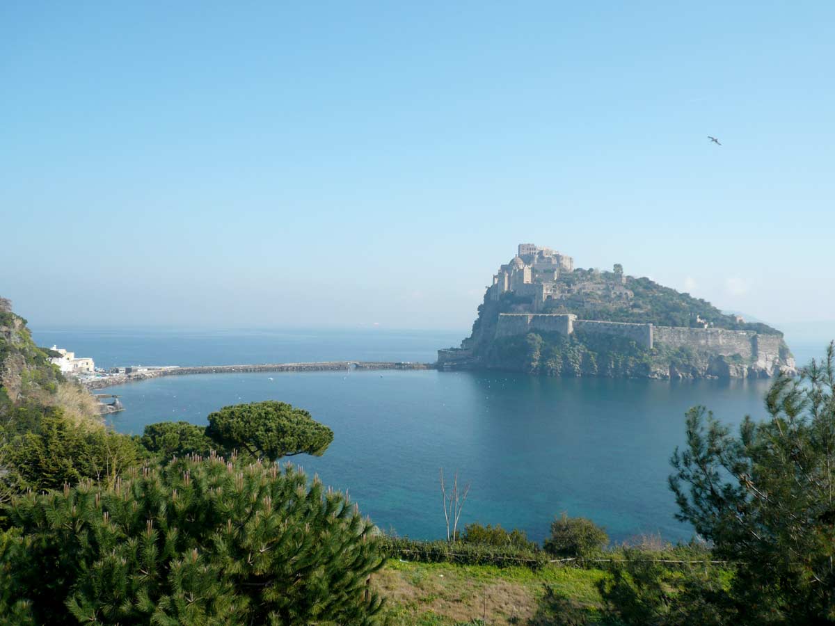 aragon castle italy