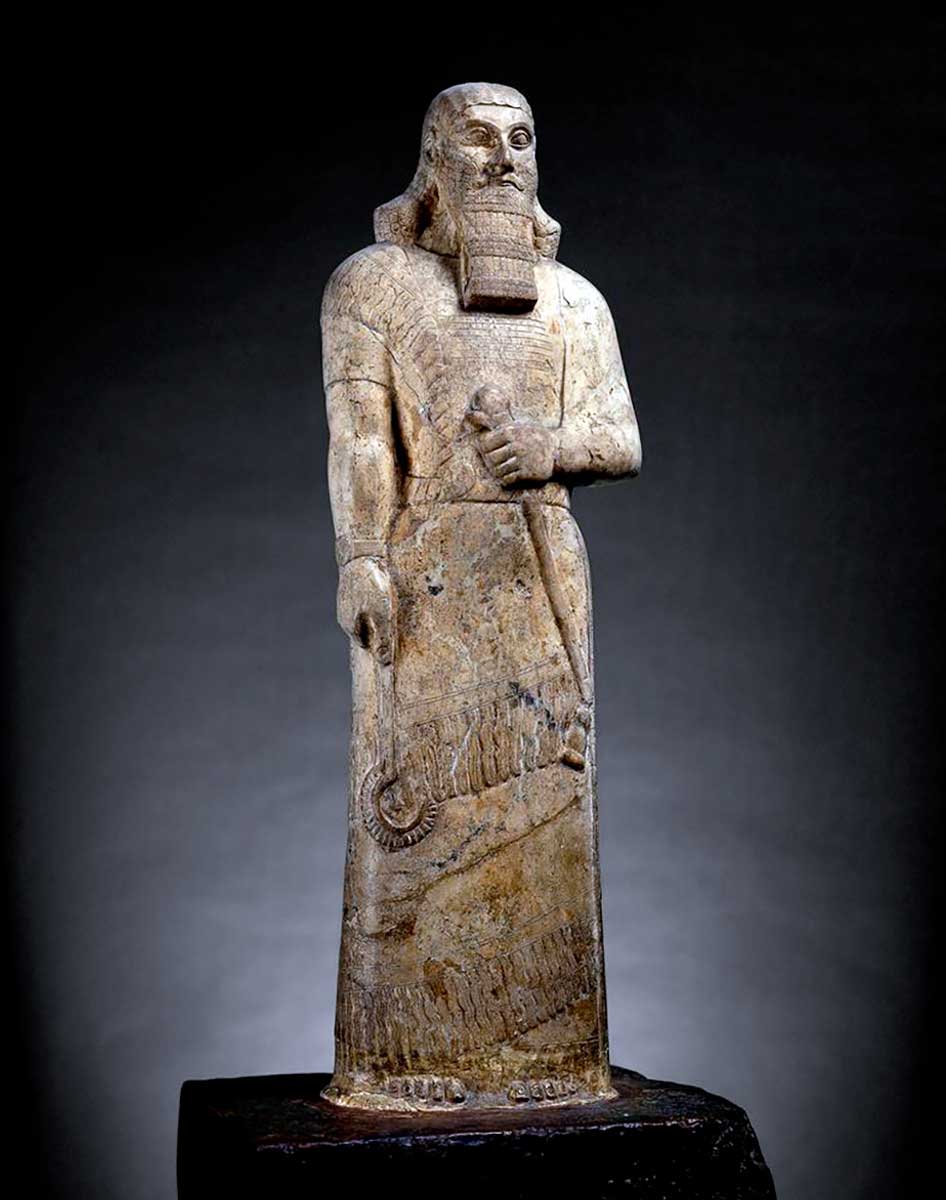 ashurnasirpa ii statue mesopotamian gods