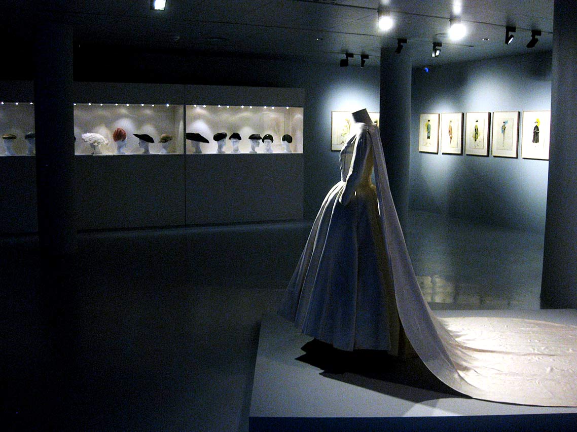 balenciaga museum exhibit fashion museum
