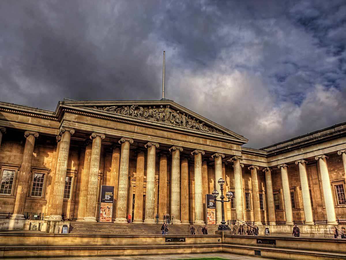 british museum london column facade