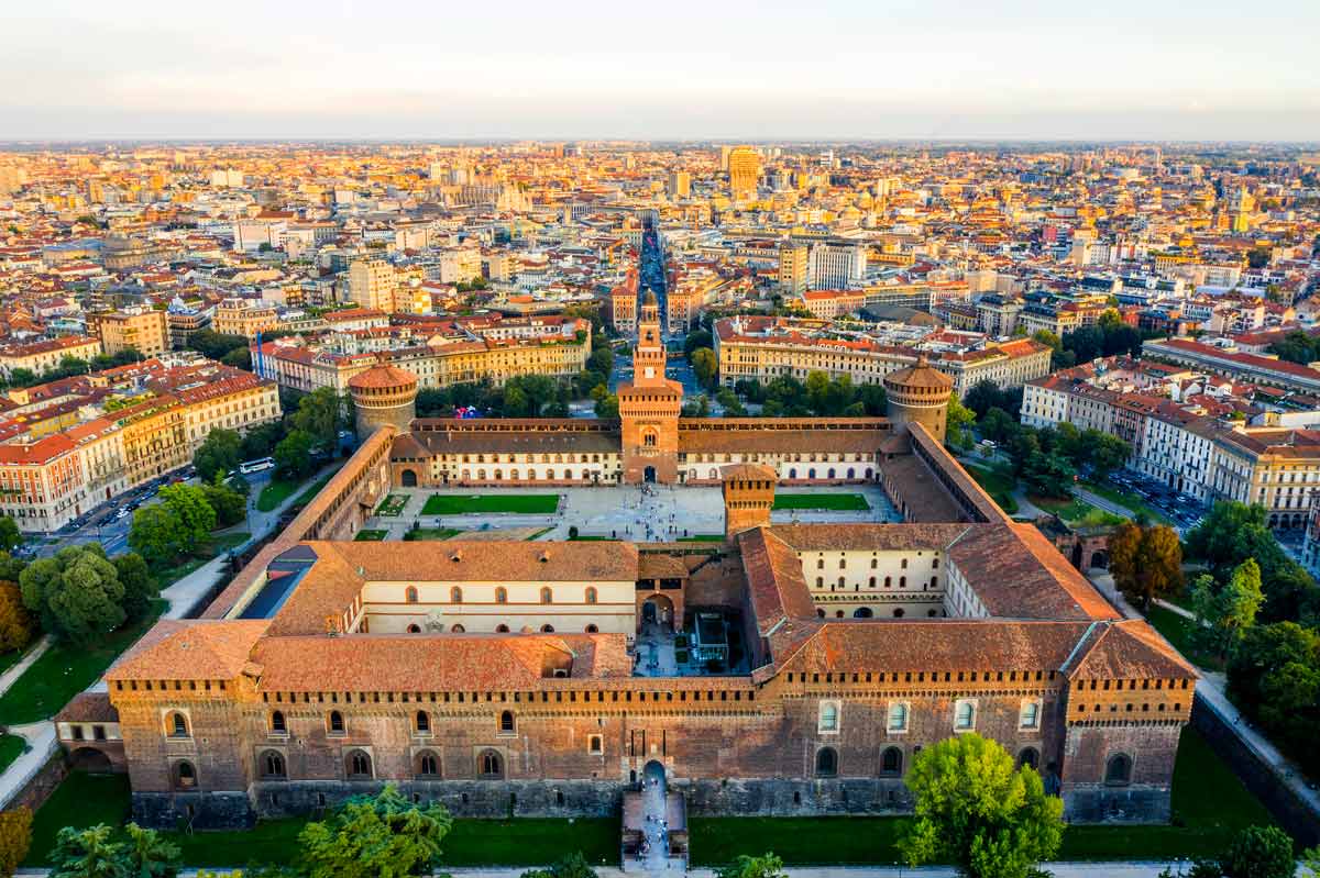 castello sforzesco milan italy