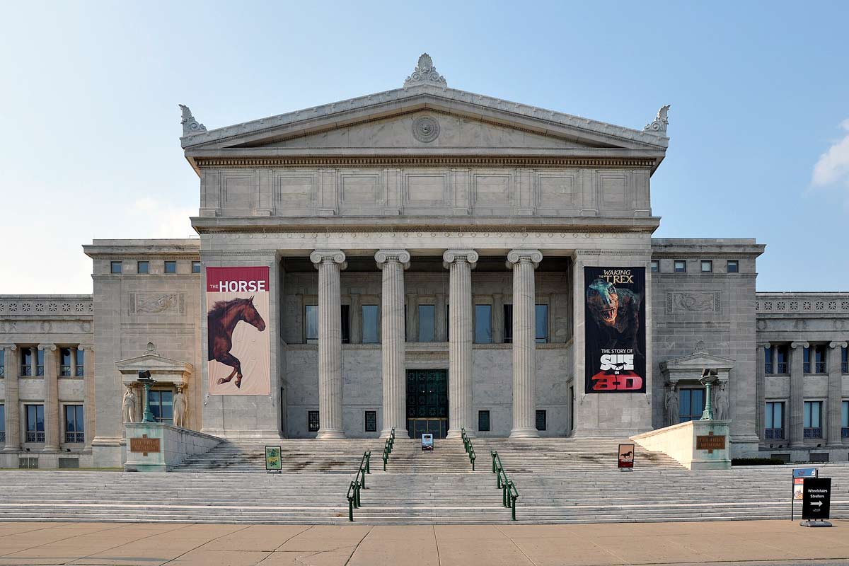 entrance chicago field museum natural history