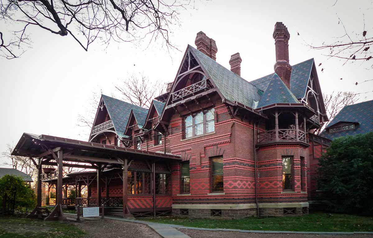frontage mark twain house museum connecticut