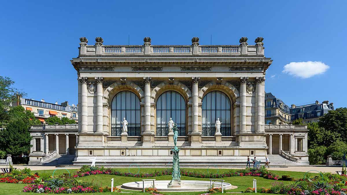 musee galliera facade hero fashion museum