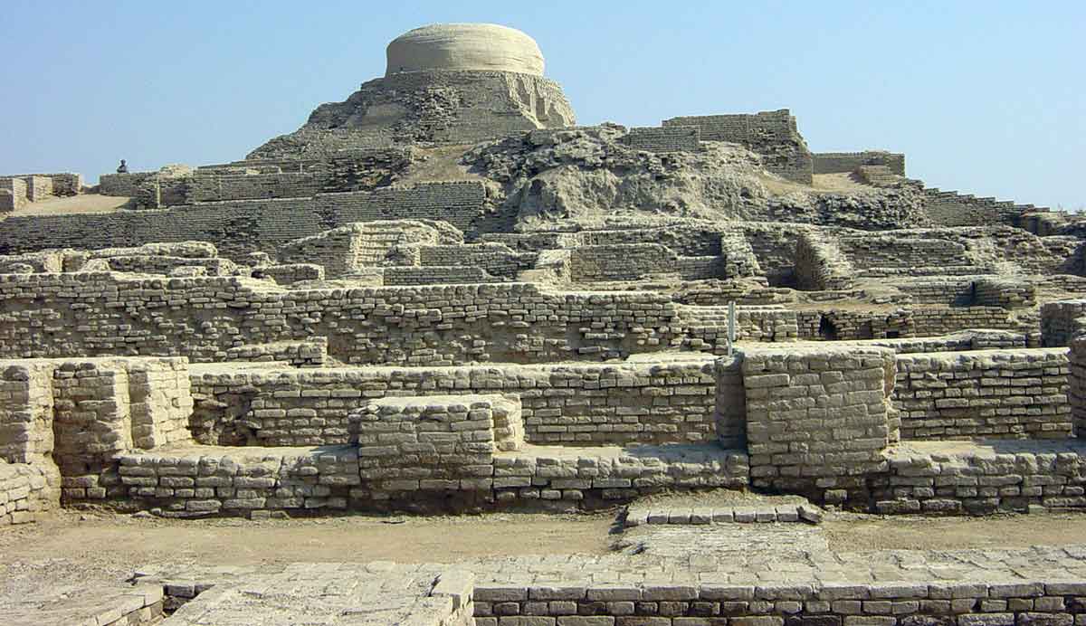 ruins moenjodaro indus river valley civilization