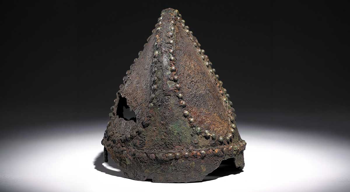 sasanian helmet