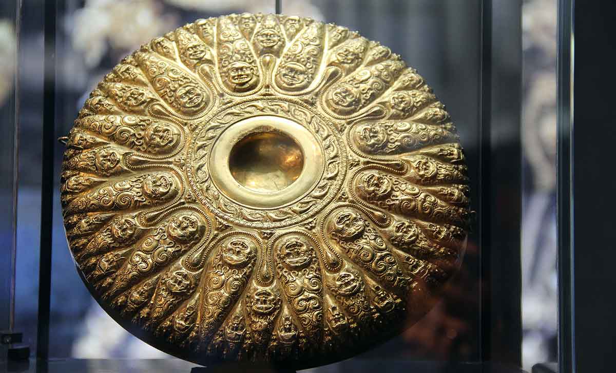 scythian gold athens acropolis museum