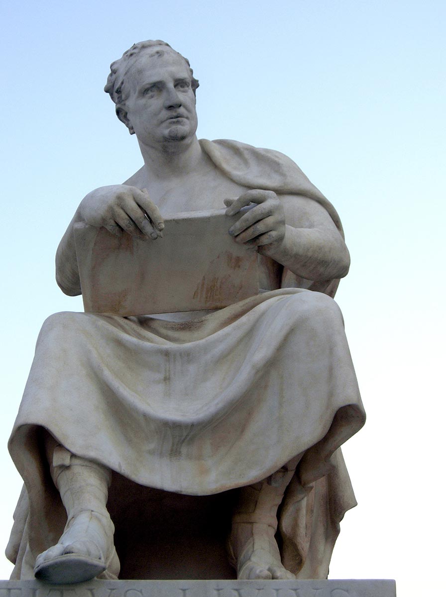 titus livy statue