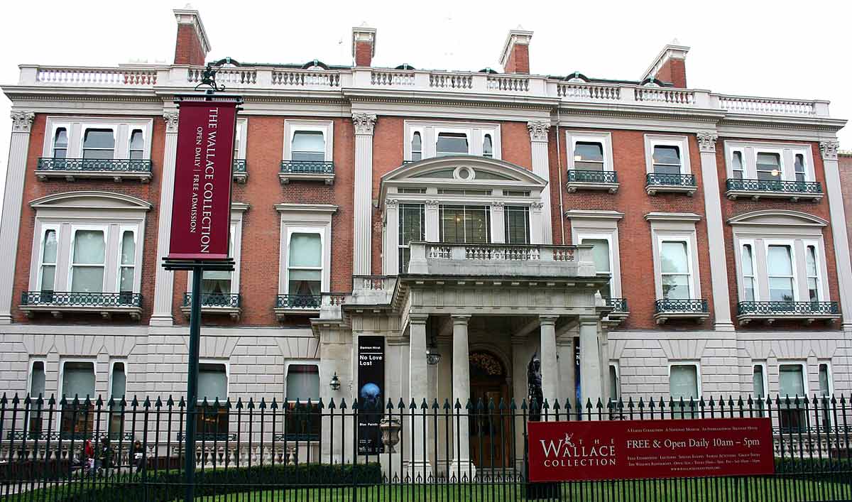 wallace collection exterior facade