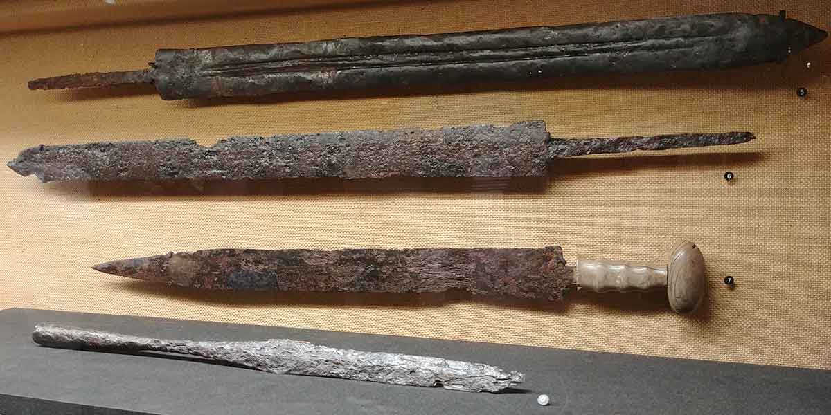 weapons lyon lugdunum museum