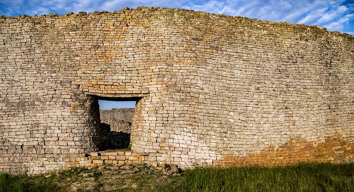 western entrance great enclosure great zimbabwe