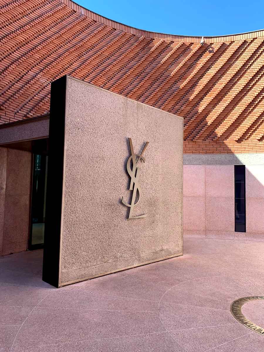 ysl logo musee laurent marrakech fashion museum