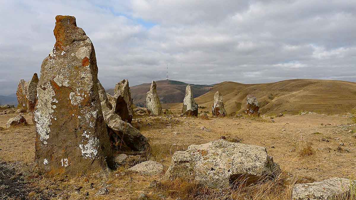 zorats karer standing stones armenia