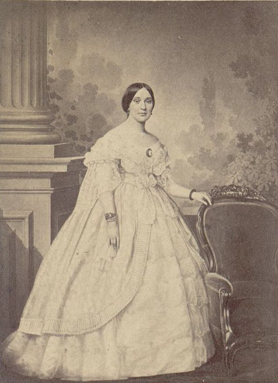 Mrs Jefferson Davis studio portrait