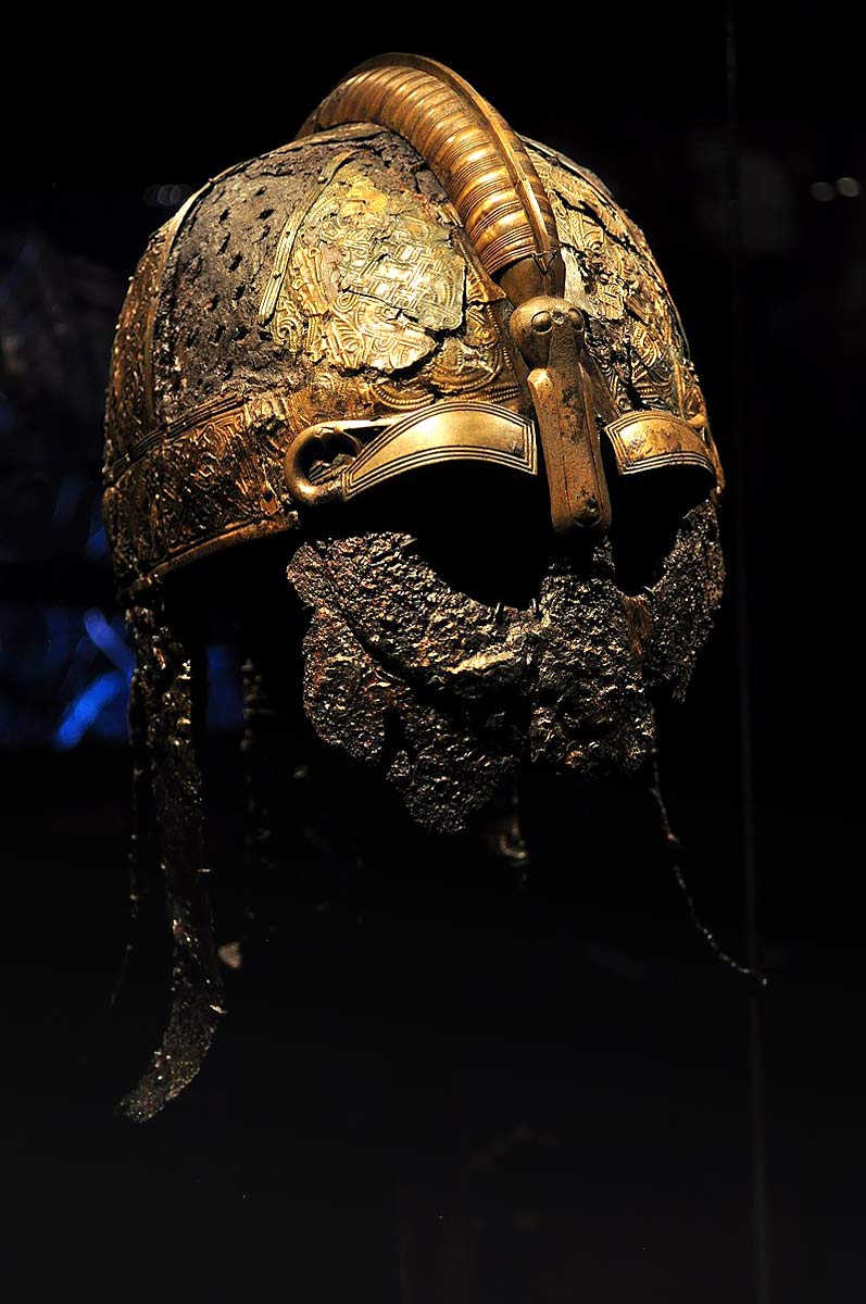 helmet valsgarde grave5