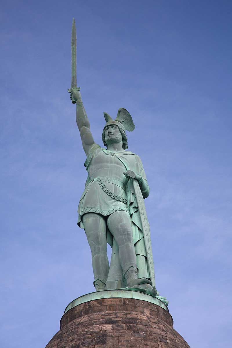 hermannsdenkmal statue detmold