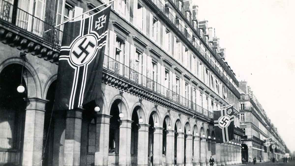nazi flag paris
