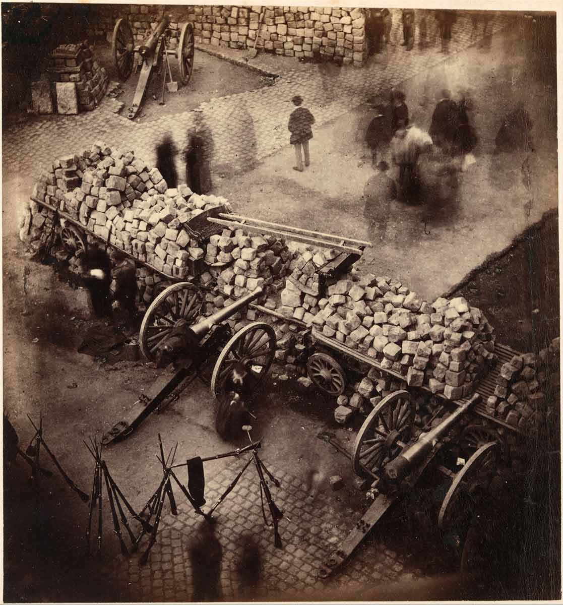 paris commune barricades photo