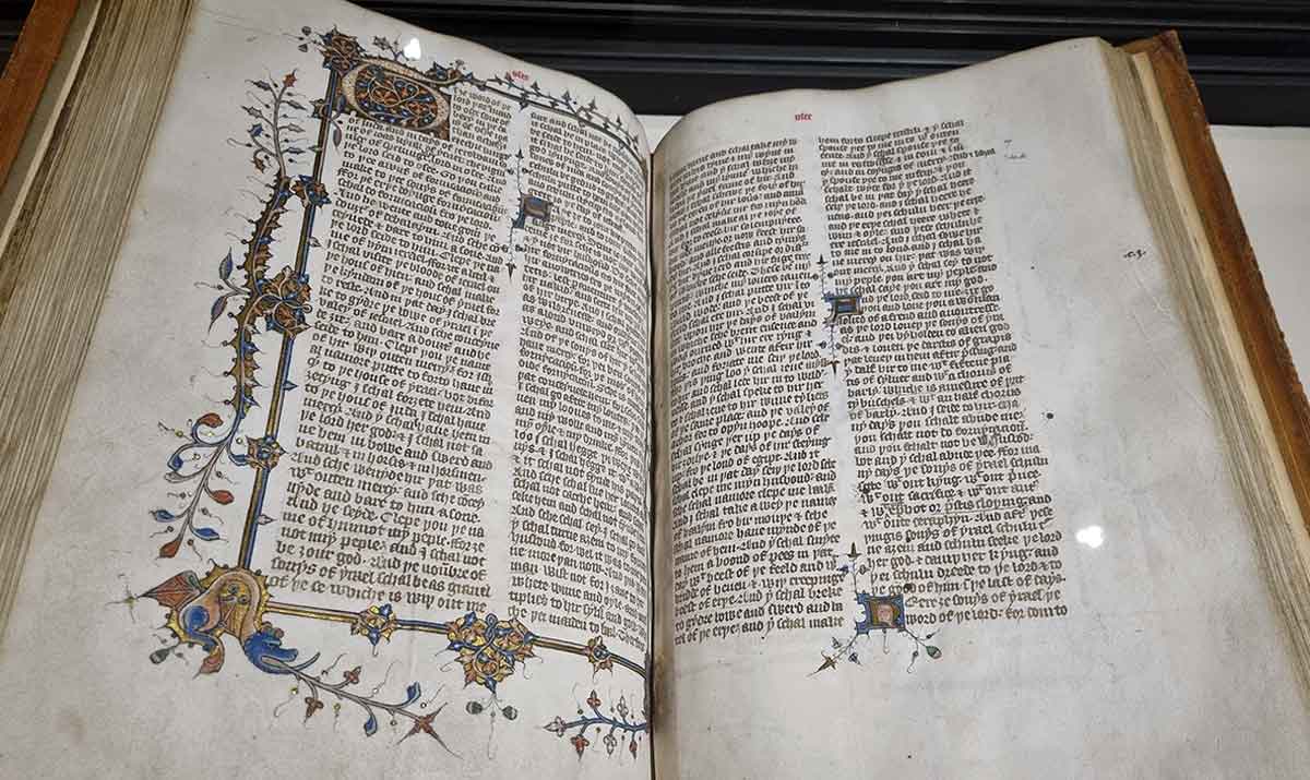 wycliffes bible image