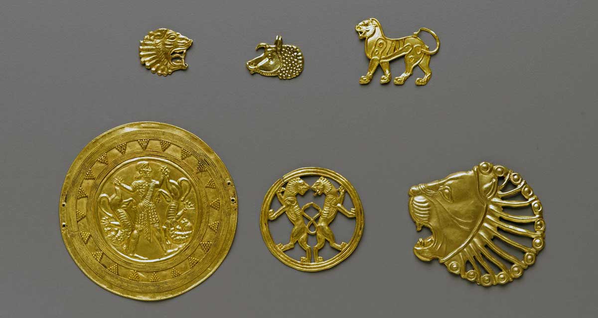 achaemenid gold ornaments