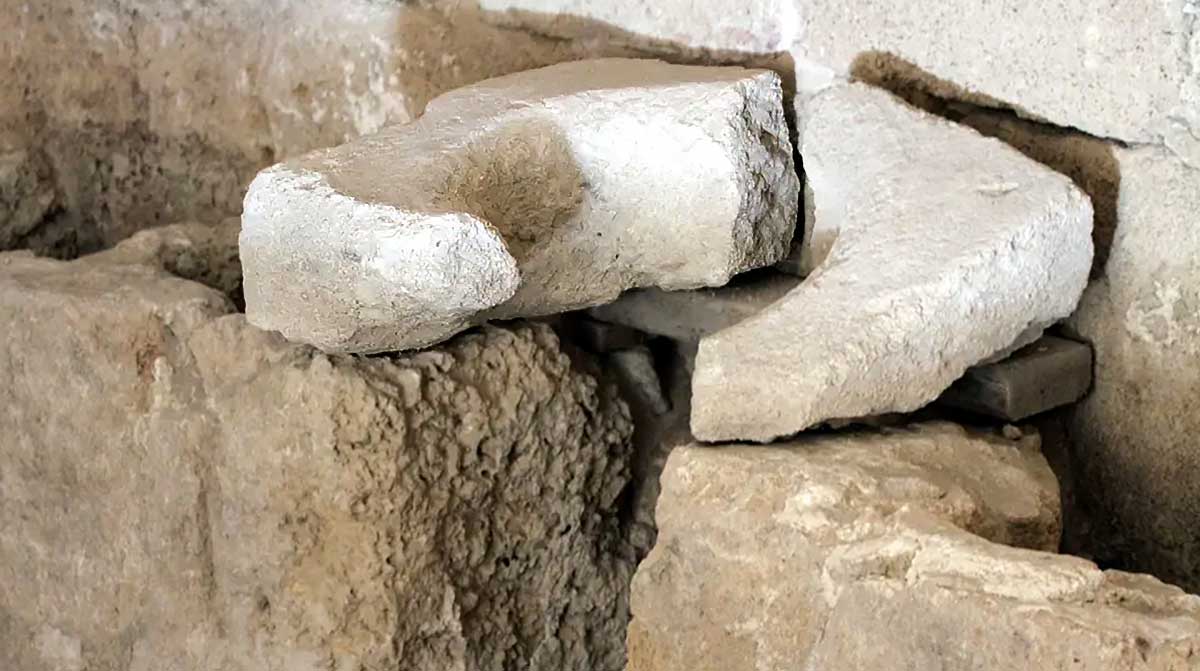 ancient toilets image