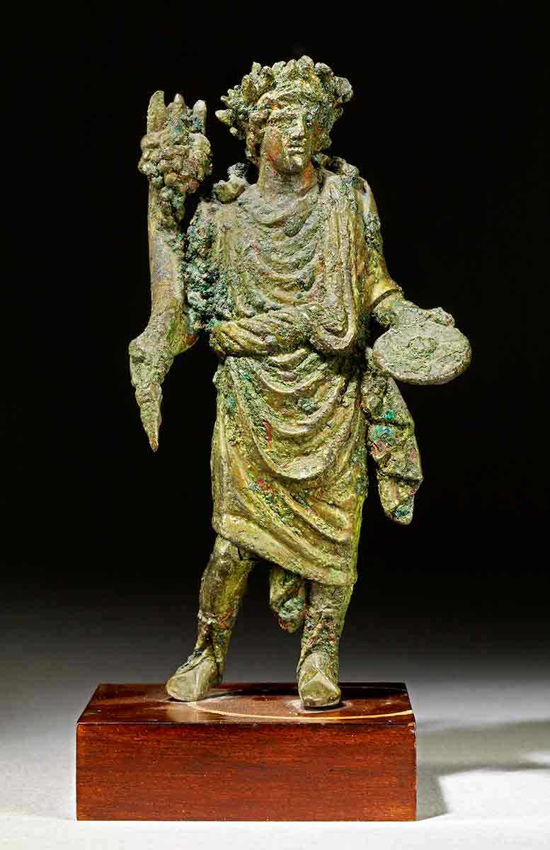 bronze penates stauette