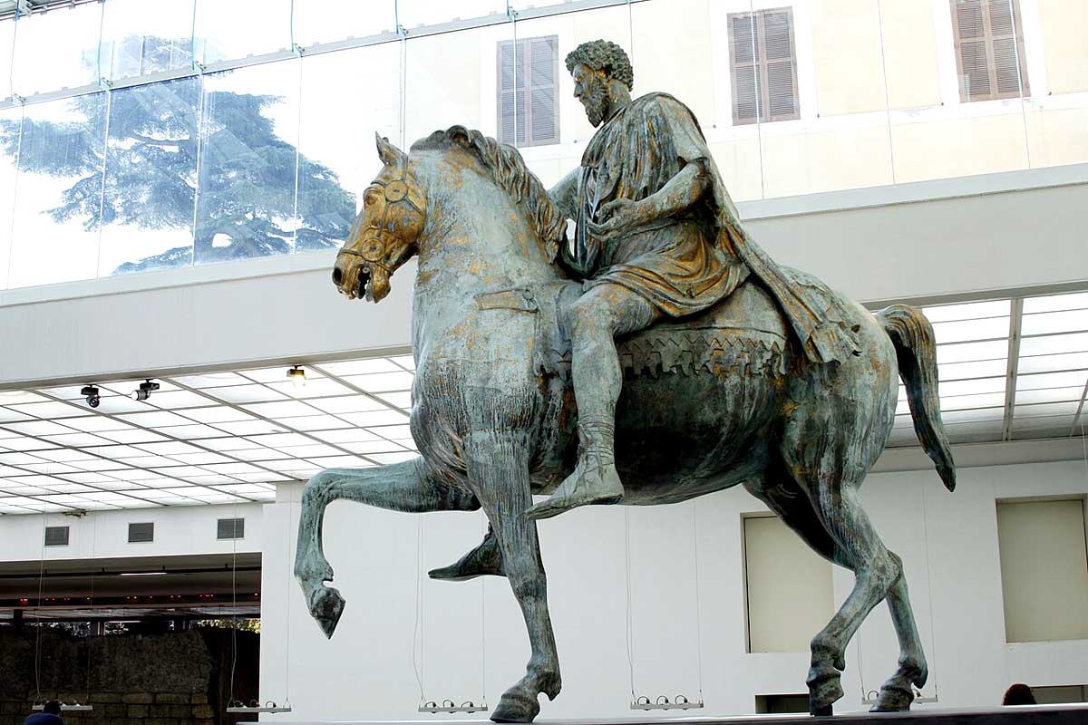 bronze statue marcus aurelius roman history