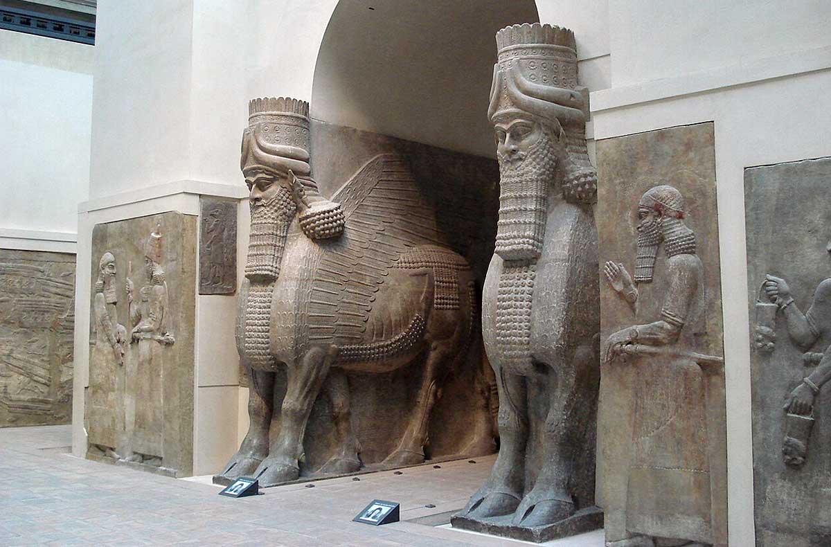 five legged lamassu gate khorsabad louvre