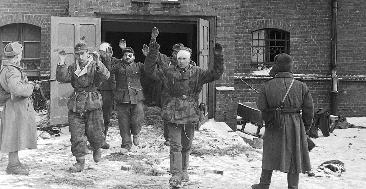 german soldiers surrendering