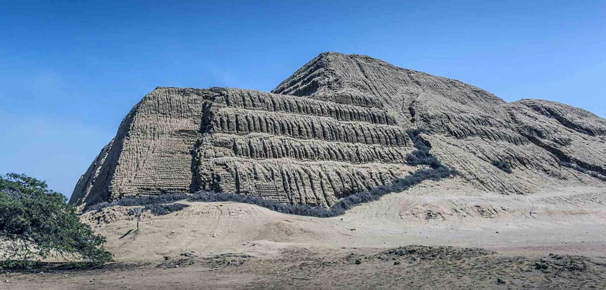 huaca del sol y de la luna